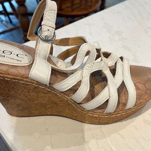 Women’s wedge sandals